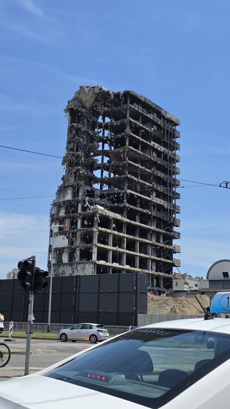 Vjesnikov neboder, rušenje 8. lipnja 2026. godine